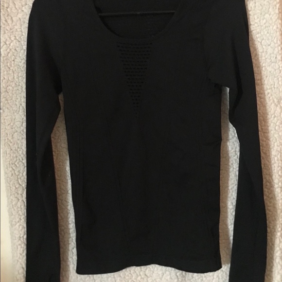 Fabletics Tops - Fabletics Long Sleeved, Thumb Holed Active Wear